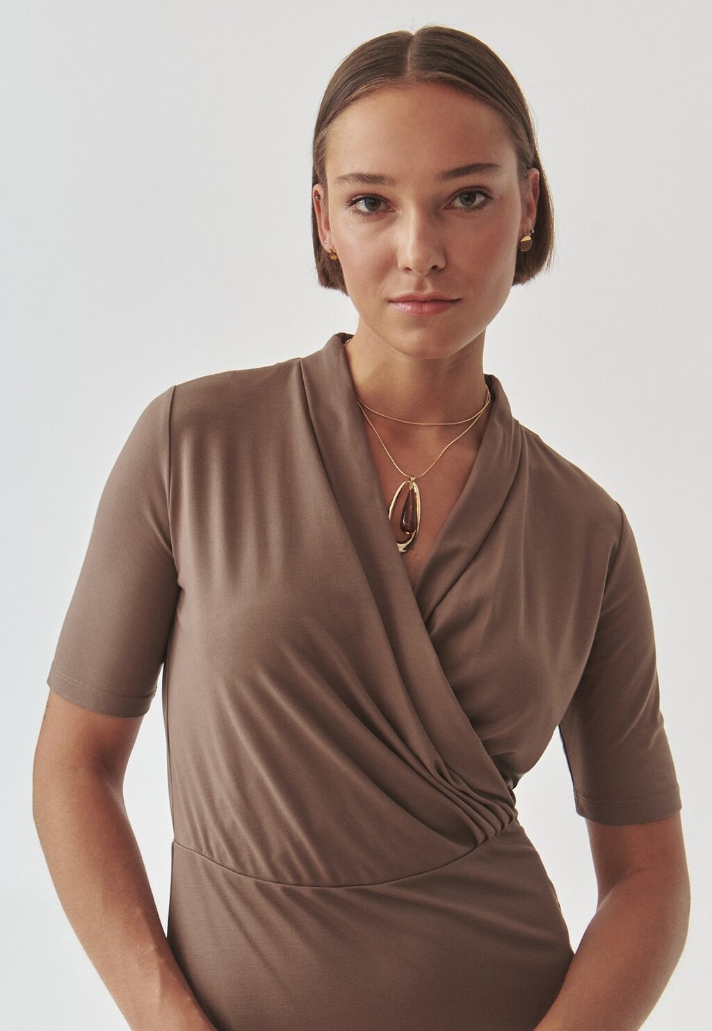 Повседневное платье JOE TATUUM, бежевый
Повседневное платье JOE TATUUM, бежевый