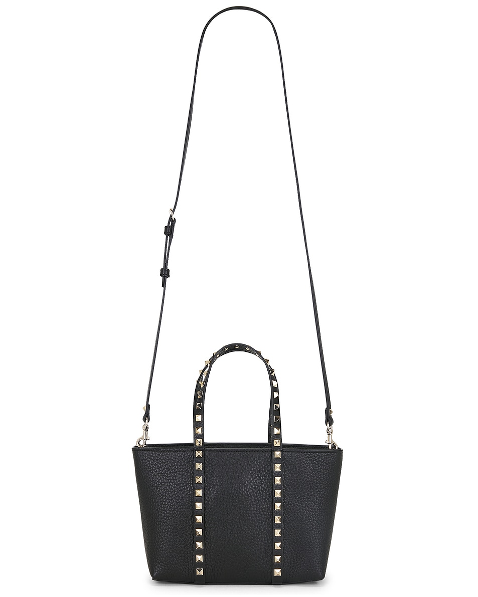 Мини-сумка Rockstud Valentino Garavani, Nero
Мини-сумка Rockstud Valentino Garavani, Nero