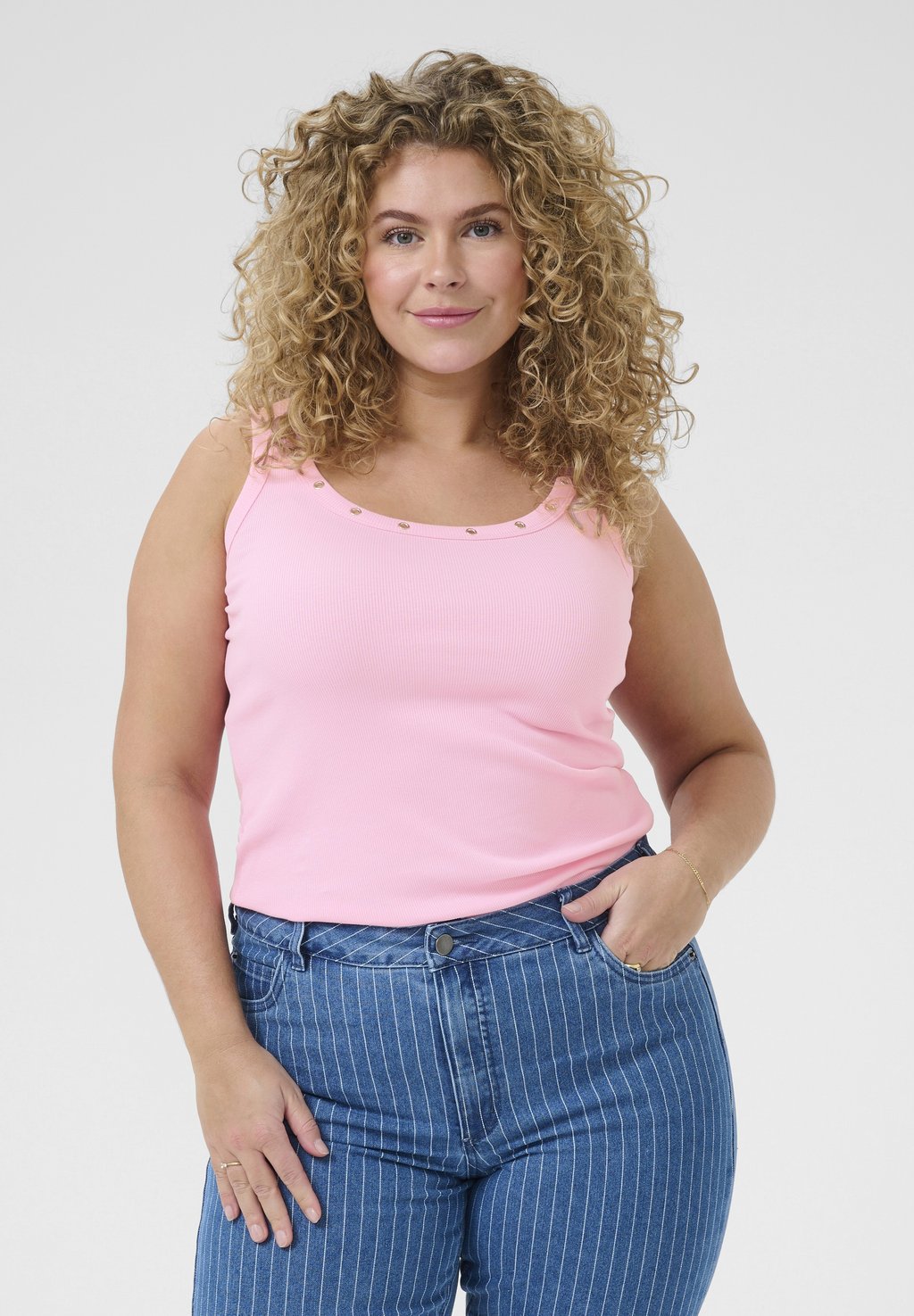 Топ CURVE Kaffe Curve, светло-розовый
Топ CURVE Kaffe Curve, светло-розовый