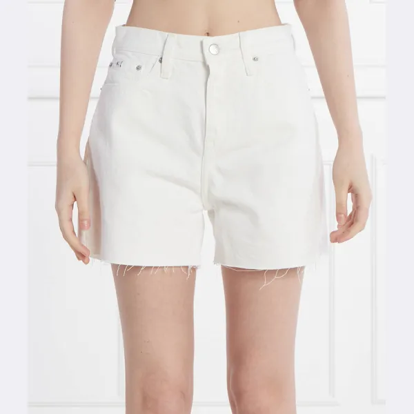 Джинсовые шорты Mom Fit Calvin Klein, белый
Джинсовые шорты Mom Fit Calvin Klein, белый