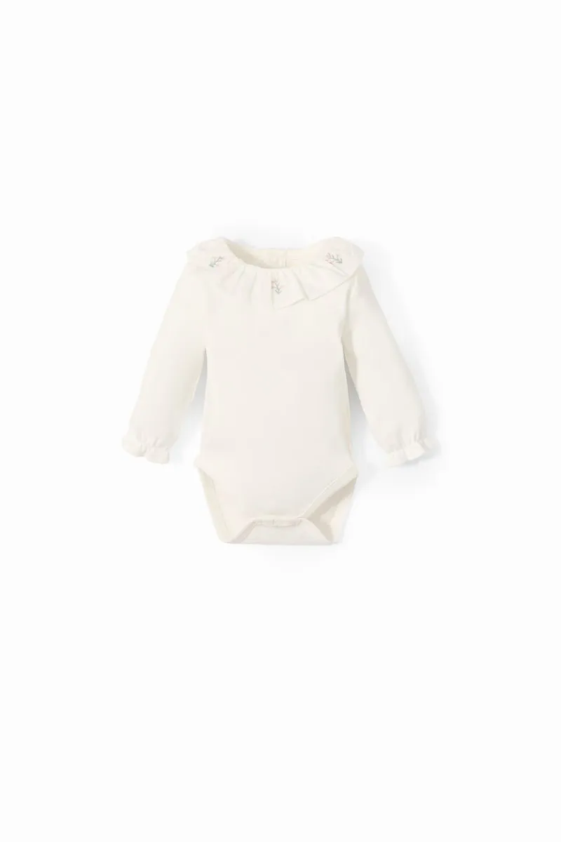 Боди с вышитым воротником Sfera, белый
Боди с вышитым воротником Sfera, белый