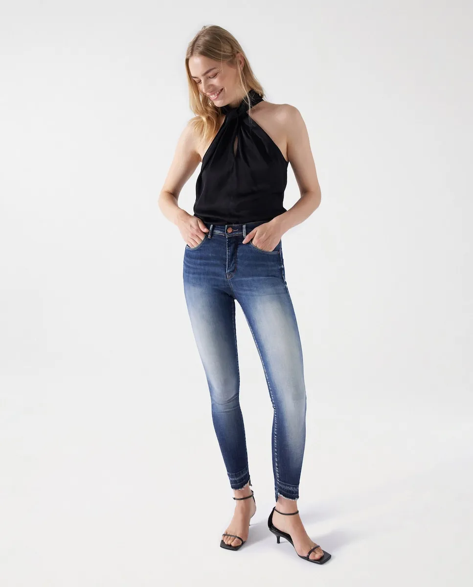 Faith push in укороченные узкие джинсы для женщин из высококачественной ткани Salsa Jeans, синий
Faith push in укороченные узкие джинсы для женщин из высококачественной ткани Salsa Jeans, синий