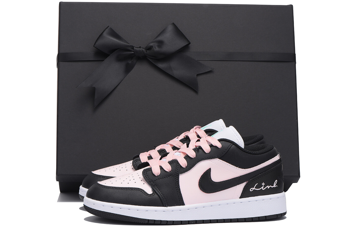 Кроссовки Air Jordan 1 Kids' Basketball Shoes Grade School
Кроссовки Air Jordan 1 Kids' Basketball Shoes Grade School