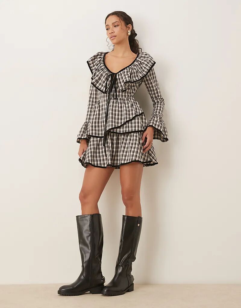 Платье-рубашка мини ASOS DESIGN с V-образным вырезом, завязкой на груди и контрастной бархатной отделкой в клетку
Платье-рубашка мини ASOS DESIGN с V-образным вырезом, завязкой на груди и контрастной бархатной отделкой в клетку