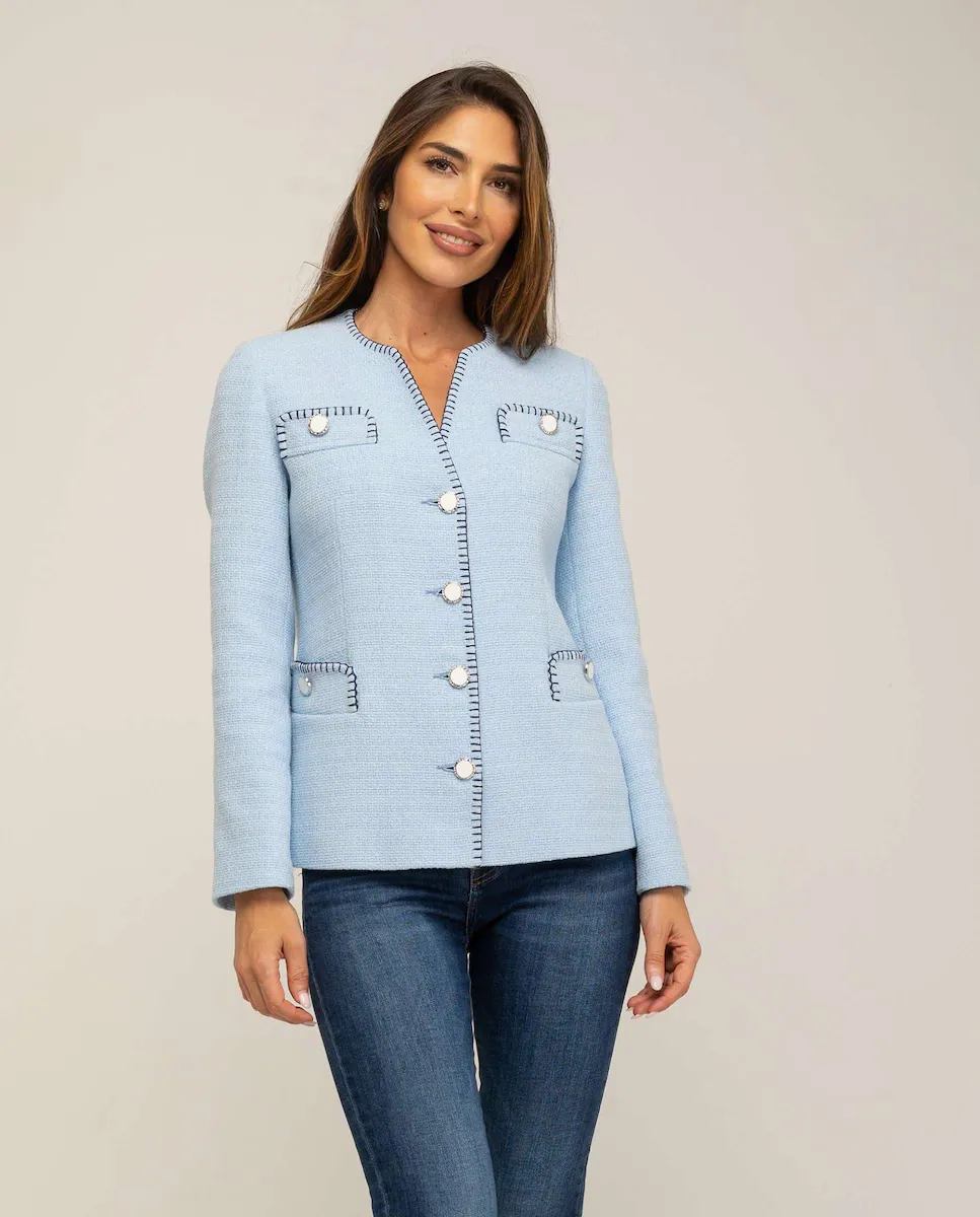 Жакет женский полуприталенный без воротника с контрастной строчкой Fsh, светло-голубой 
Жакет женский полуприталенный без воротника с контрастной строчкой Fsh, светло-голубой