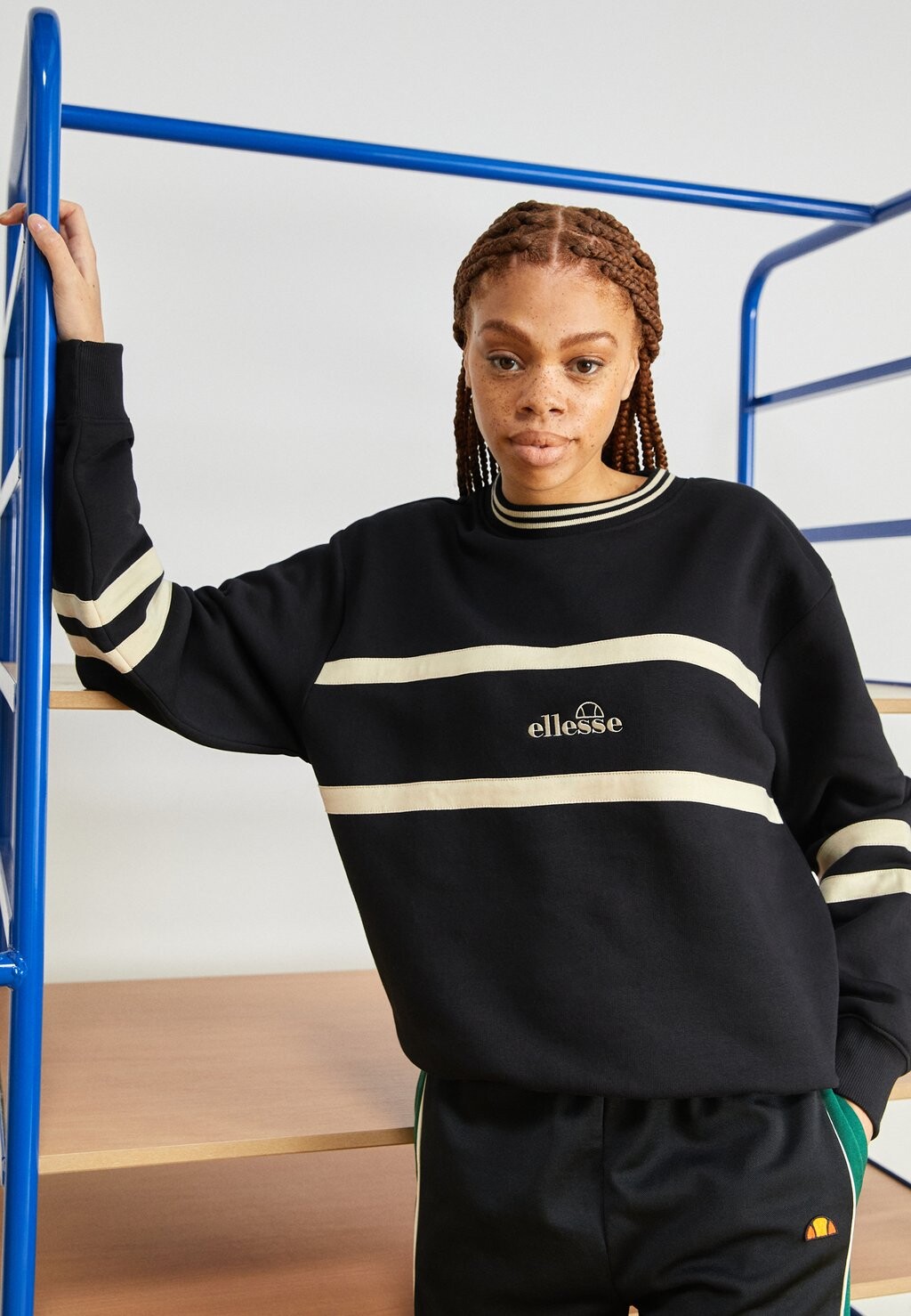 Толстовка MARCHI Ellesse, цвет black 
Толстовка MARCHI Ellesse, цвет black