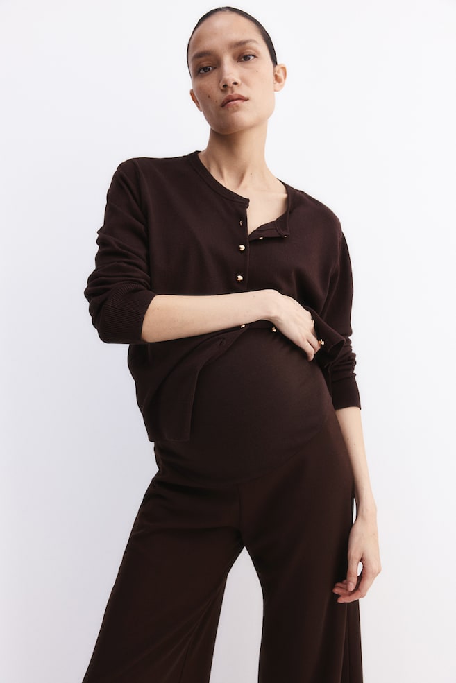 Широкие брюки для мамы H&M, коричневый
Широкие брюки для мамы H&M, коричневый
