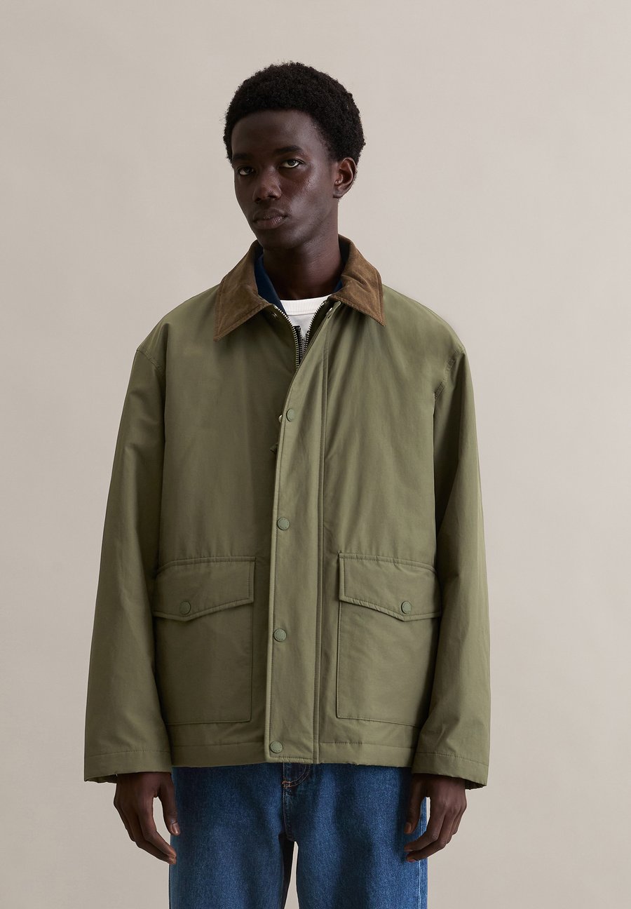 Куртка Marc O'Polo DENIM Light jacket, Dark Moss/Green
Куртка Marc O'Polo DENIM Light jacket, Dark Moss/Green