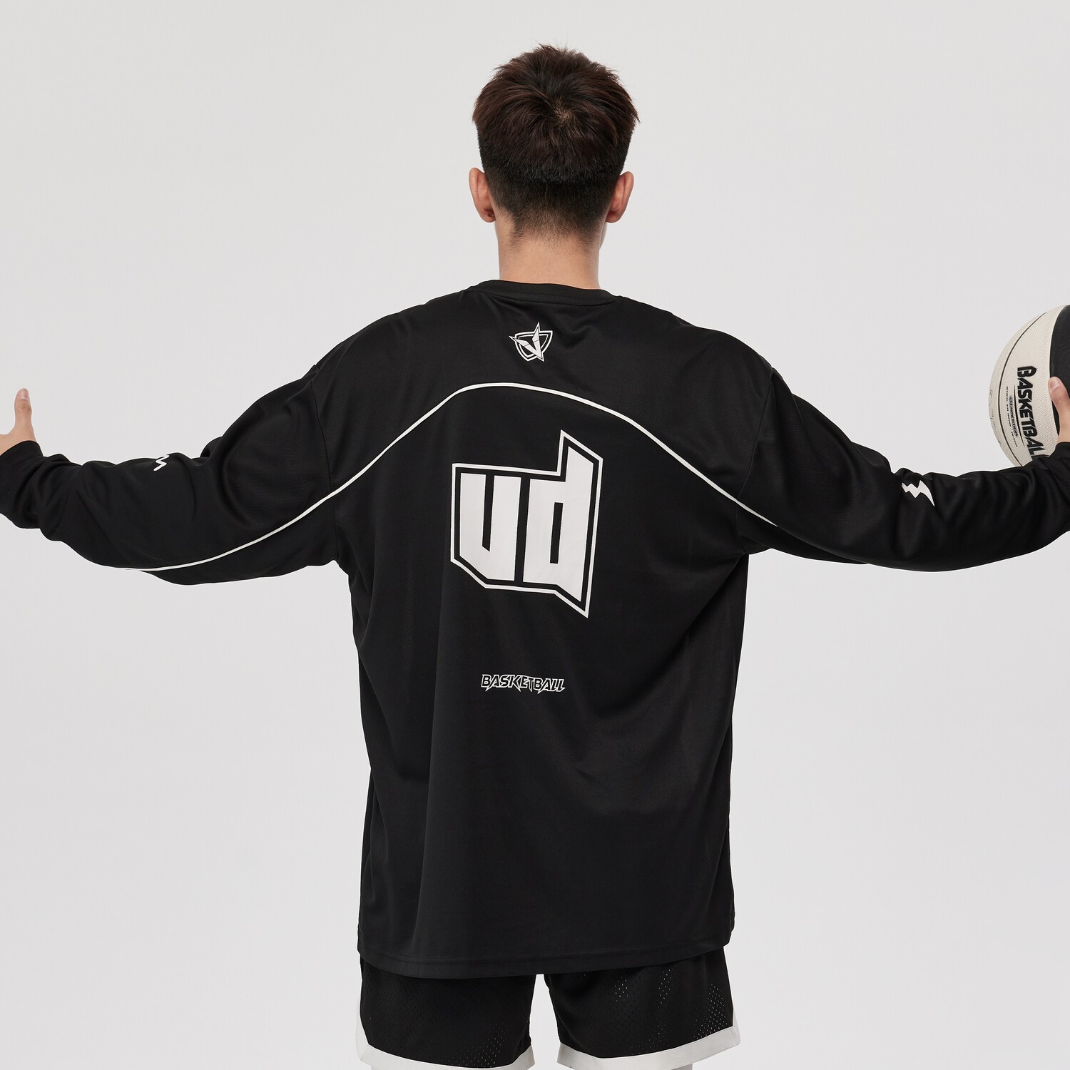 Футболка унисекс VEIDOORN, Пикачу Уайт, 2 пары баскетбольных носков
Футболка унисекс VEIDOORN, Пикачу Уайт, 2 пары баскетбольных носков