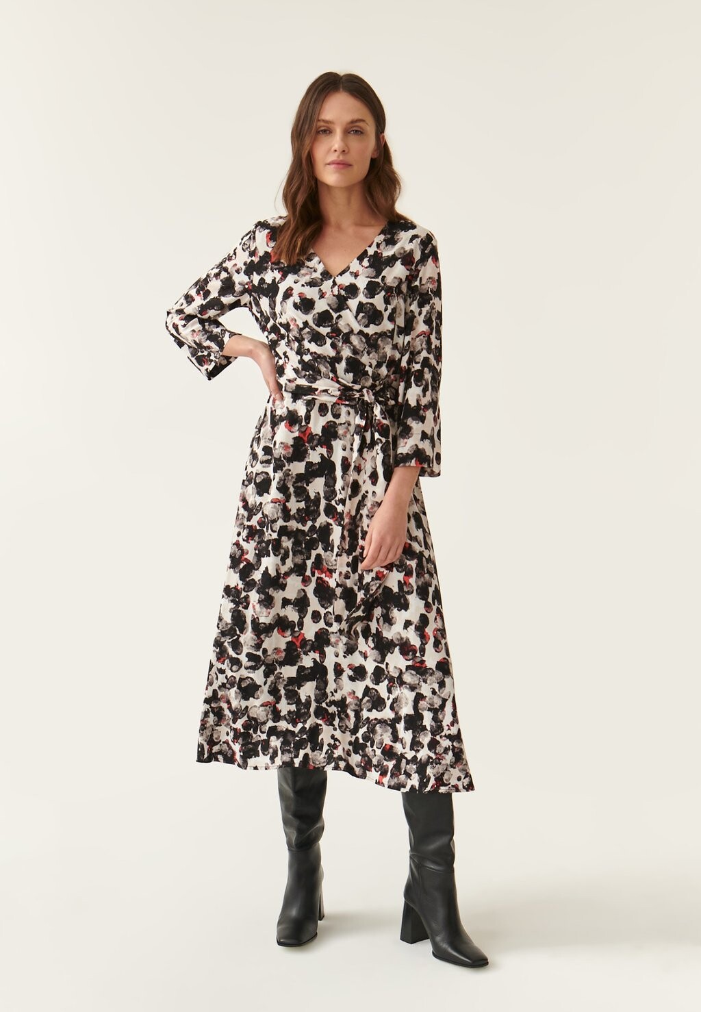 Дневное платье SAMIKONE TATUUM, черный
Дневное платье SAMIKONE TATUUM, черный