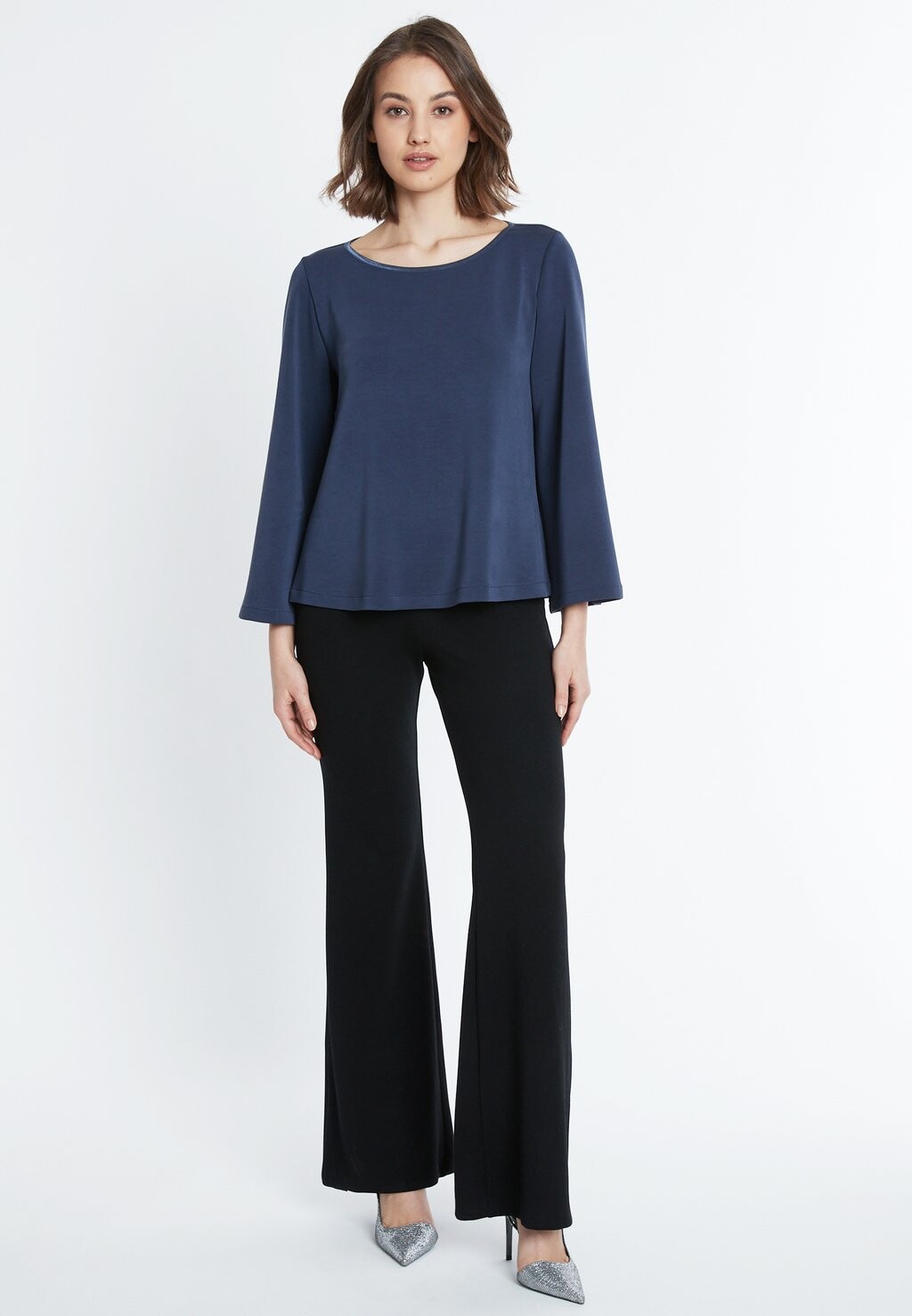 Топ с длинными рукавами Ana Alcazar, синий
Топ с длинными рукавами Ana Alcazar, синий