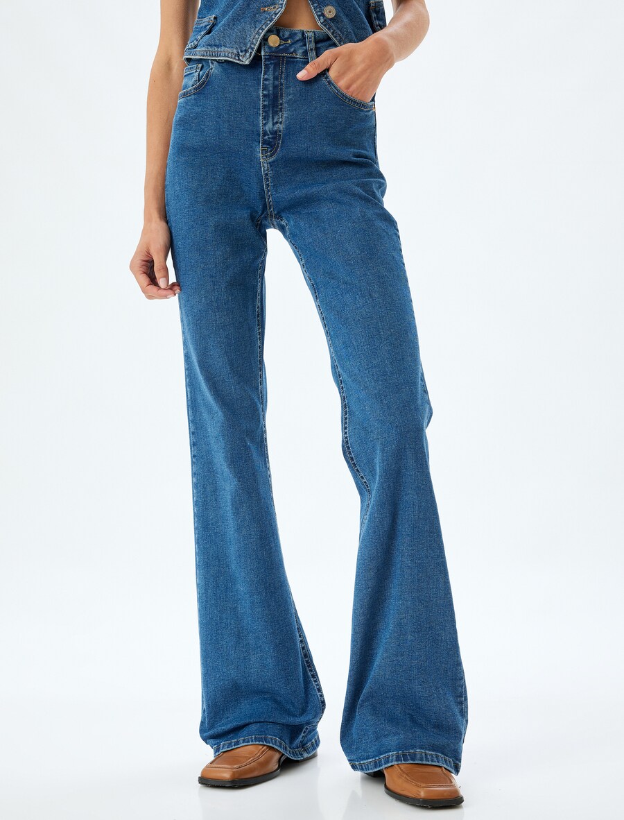 Расклешенные джинсы Koton, синий деним
Расклешенные джинсы Koton, синий деним