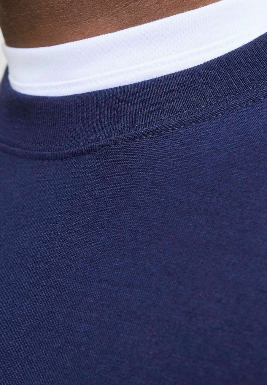 Толстовка Jack & Jones LANGARM, Ocean Cavern/Purple
Толстовка Jack & Jones LANGARM, Ocean Cavern/Purple