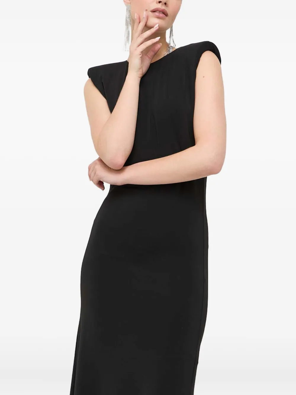 Макси-платье с подплечниками и открытой спиной Patrizia Pepe, черный
Макси-платье с подплечниками и открытой спиной Patrizia Pepe, черный