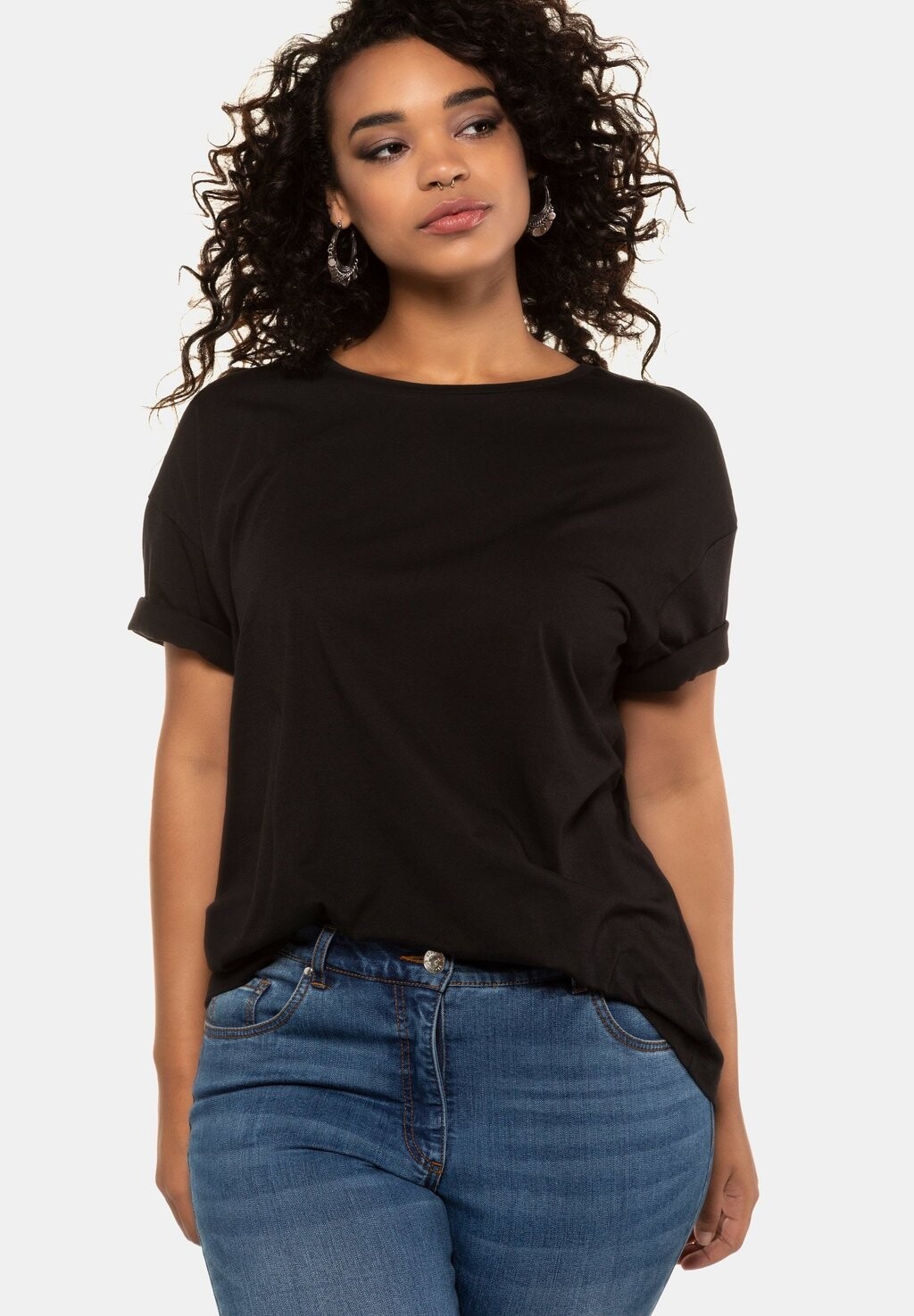 Базовая футболка RELAXED FIT Studio Untold, цвет schwarz
Базовая футболка RELAXED FIT Studio Untold, цвет schwarz