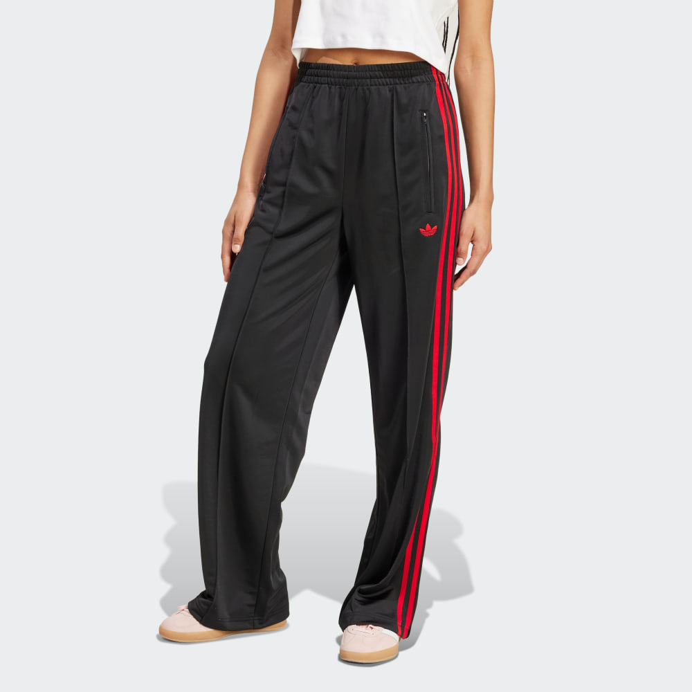 Спортивный костюм Adidas Adicolor Classic Firebird Loose Track Pants, цвет Black/Better Scarlet
Спортивный костюм Adidas Adicolor Classic Firebird Loose Track Pants, цвет Black/Better Scarlet
