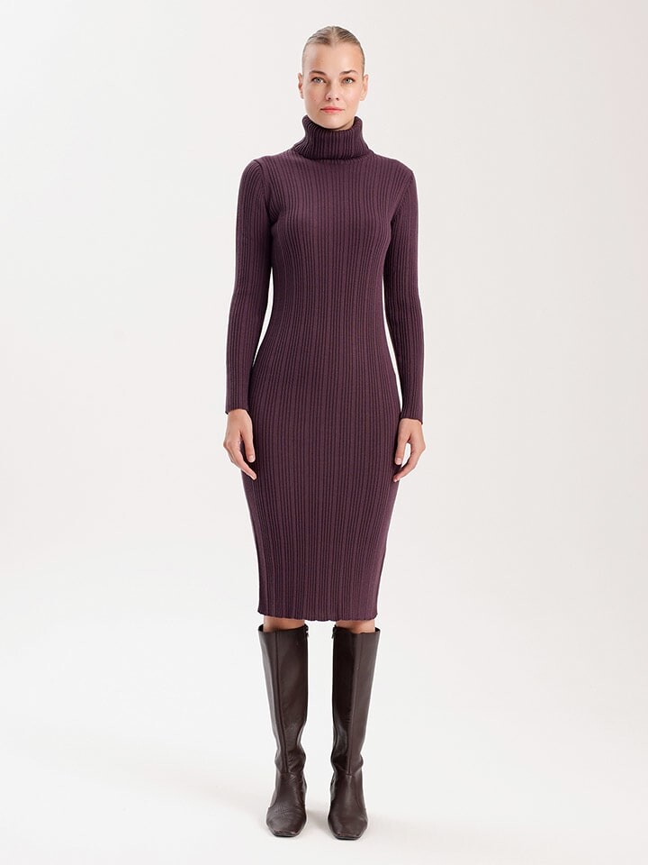 Платье до колена BGN Strickkleid, цвет Pflaume
Платье до колена BGN Strickkleid, цвет Pflaume