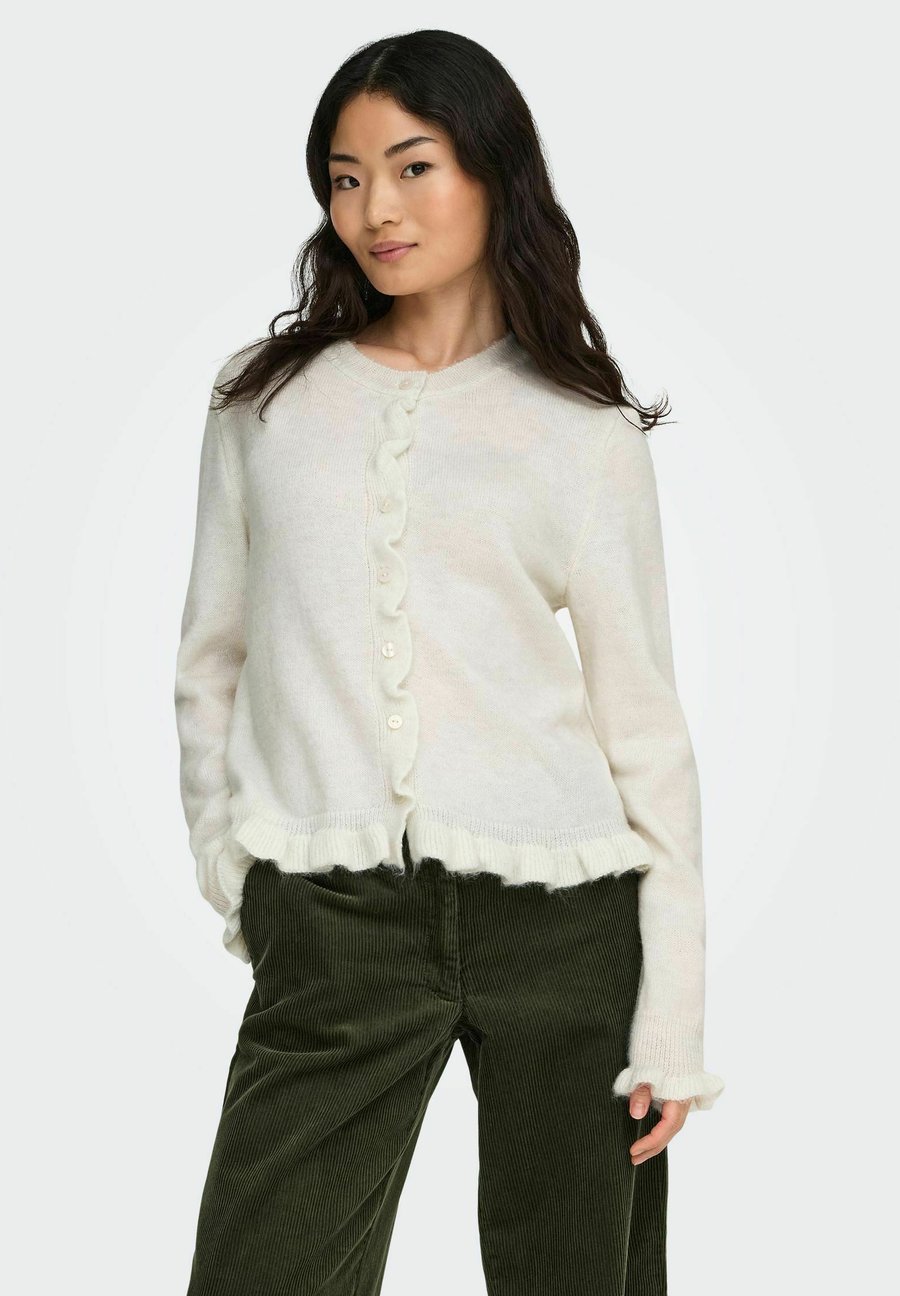 Кардиган JDY JDYLETTY LS ON FRILL NOOS, Cloud Dancer/Off-White
Кардиган JDY JDYLETTY LS ON FRILL NOOS, Cloud Dancer/Off-White