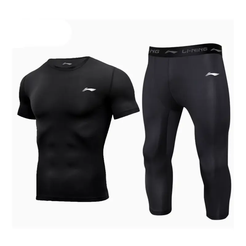 Спортивный комплект для мужчин LINING
Спортивный комплект для мужчин LINING