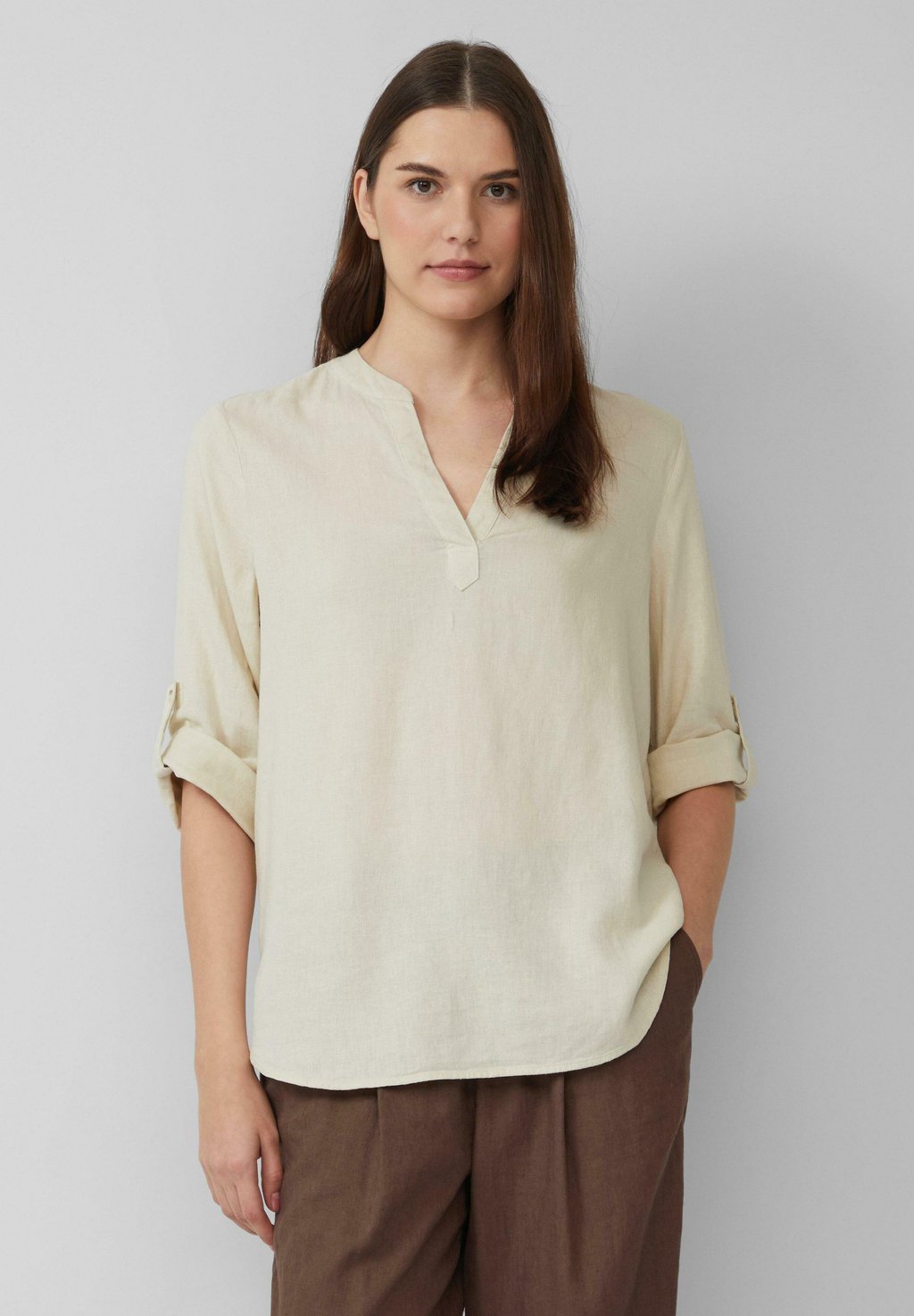 Блуза MIT 3/4-ÄRMELN s.Oliver, кремовый
Блуза MIT 3/4-ÄRMELN s.Oliver, кремовый