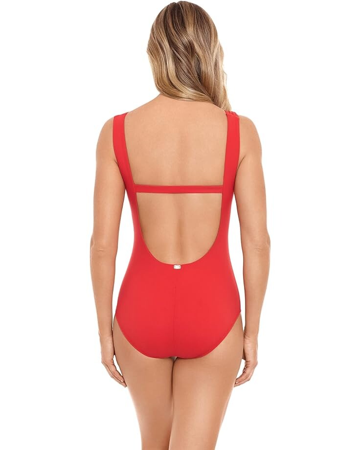 Купальник Amoressa Discotheque Andy One-Piece, цвет Bash Red
Купальник Amoressa Discotheque Andy One-Piece, цвет Bash Red