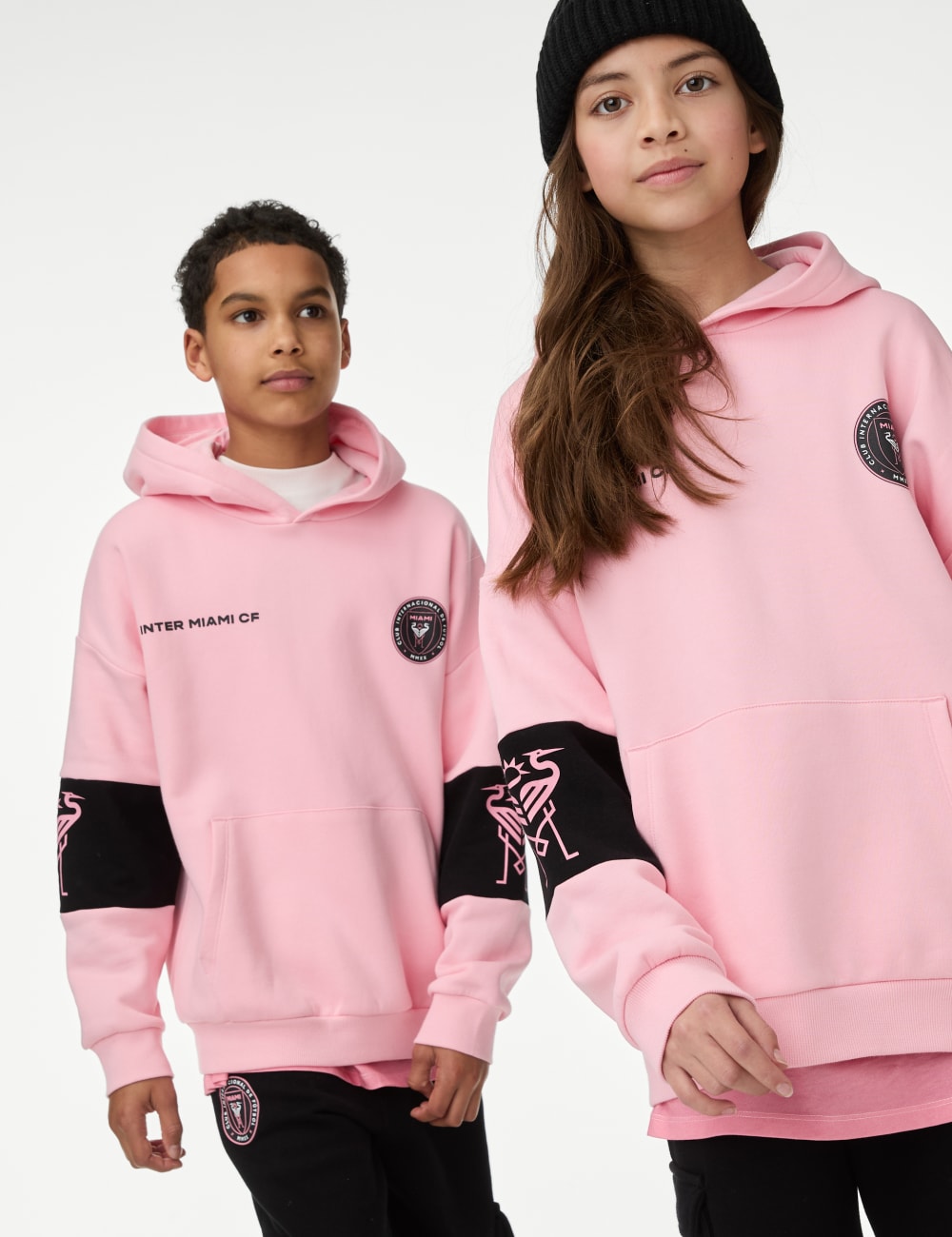 Футбольная толстовка Inter Miami с высоким содержанием хлопка Marks & Spencer, розовый
Футбольная толстовка Inter Miami с высоким содержанием хлопка Marks & Spencer, розовый