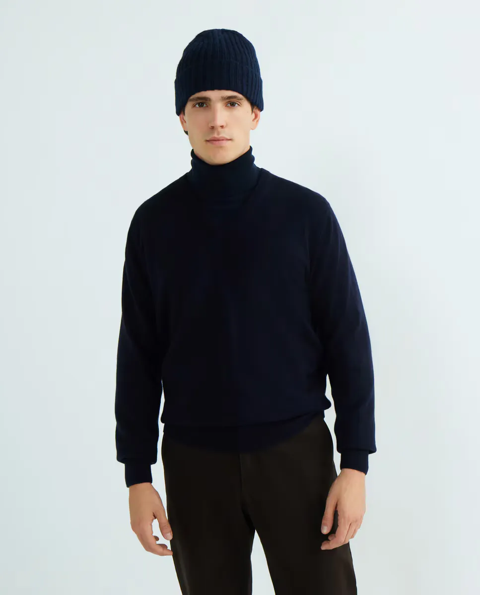 Мужской свитер из 100% шерсти с V-образным вырезом Alan Paine, тёмно-синий
Мужской свитер из 100% шерсти с V-образным вырезом Alan Paine, тёмно-синий