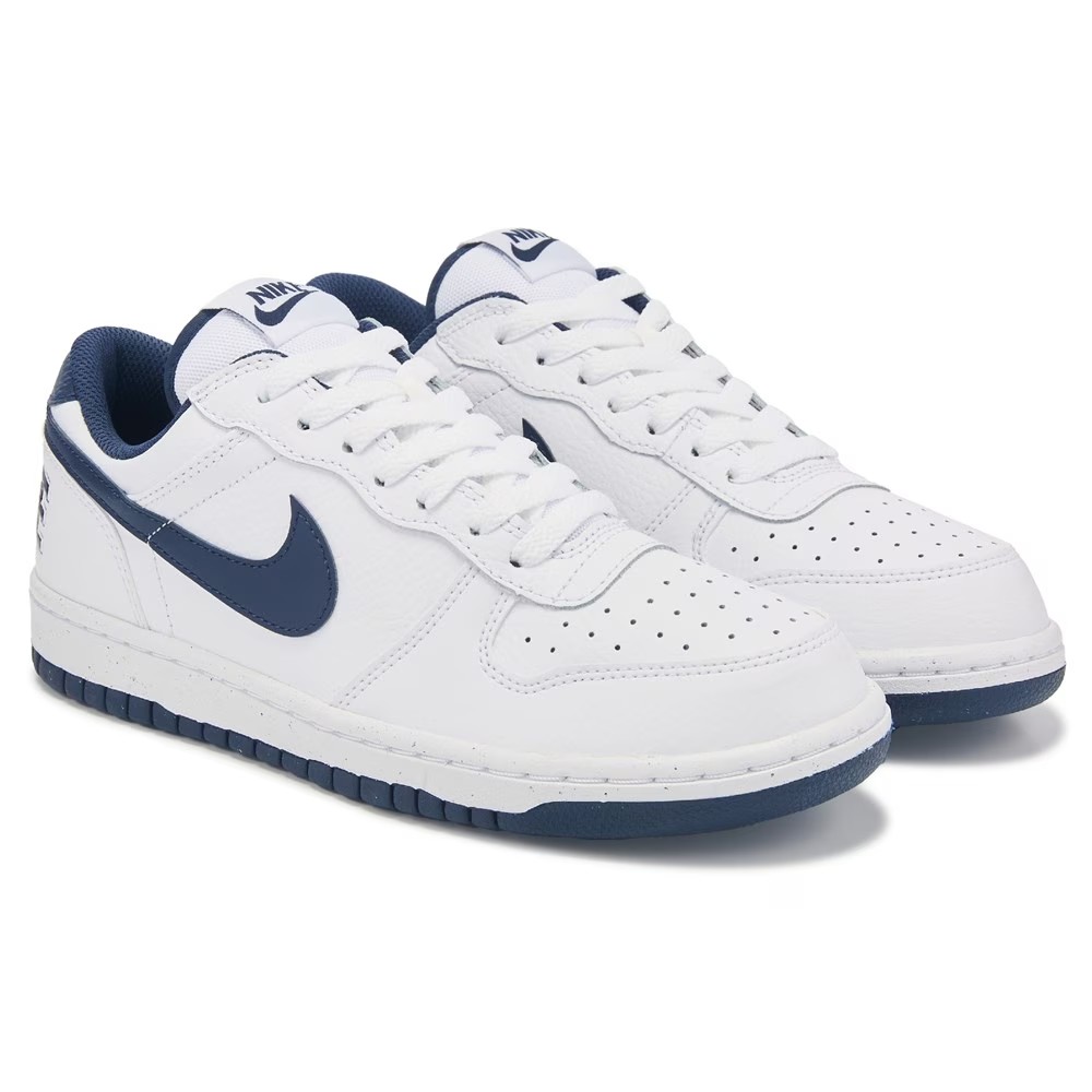 Большой кроссовки Nike, белый 
Большой кроссовки Nike, белый