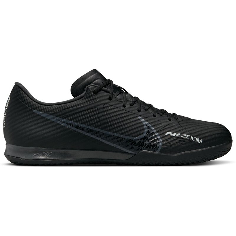 Бутсы для мини-футбола Zoom Vapor 15 Academy IC Nike, мультиколор
Бутсы для мини-футбола Zoom Vapor 15 Academy IC Nike, мультиколор