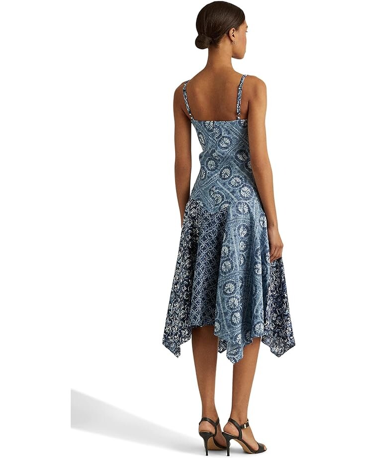 Платье LAUREN Ralph Lauren Petite Patchwork-Print Linen Sleeveless Dress, синий мульти
Платье LAUREN Ralph Lauren Petite Patchwork-Print Linen Sleeveless Dress, синий мульти