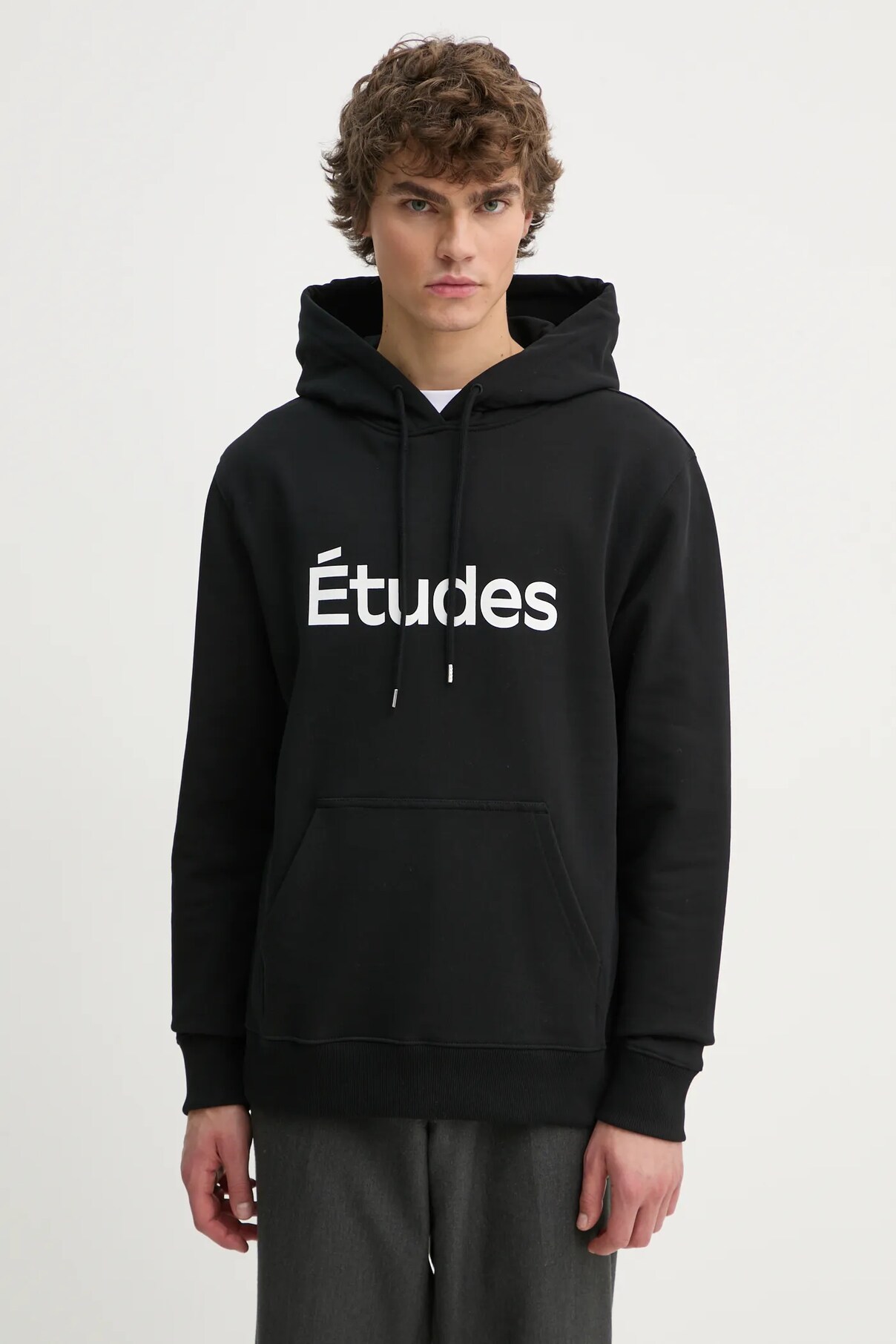 Толстовка Études Studio, черный
Толстовка Études Studio, черный