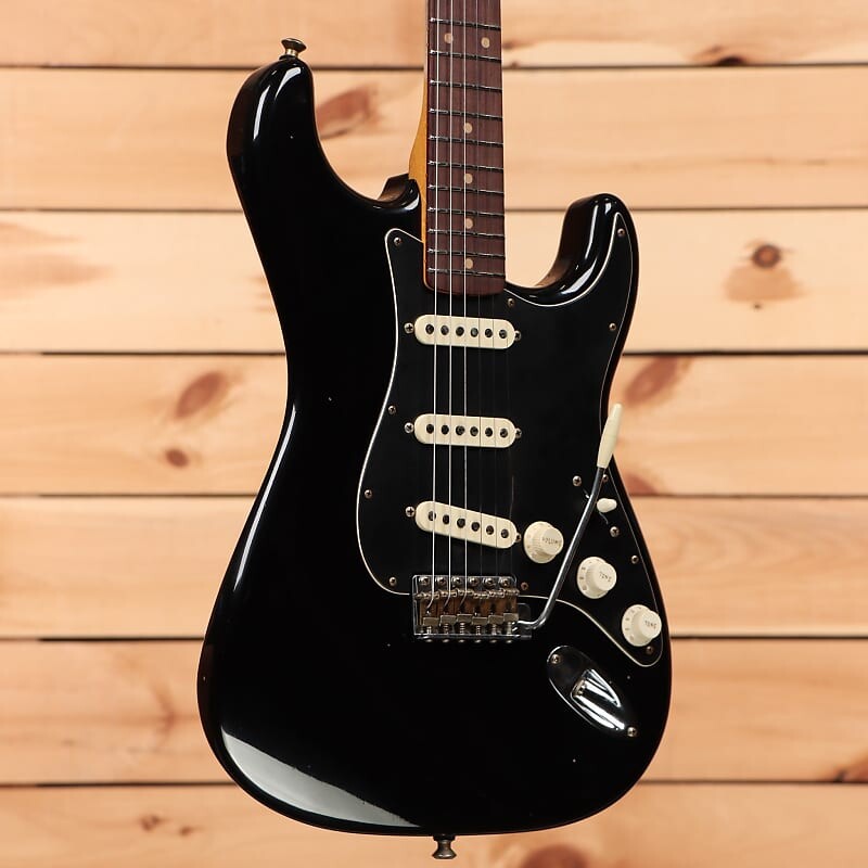 Электрогитара Fender Custom Shop Postmodern Stratocaster Journeyman Relic - Aged Black - XN16665 - PLEK'd
Электрогитара Fender Custom Shop Postmodern Stratocaster Journeyman Relic - Aged Black - XN16665 - PLEK'd