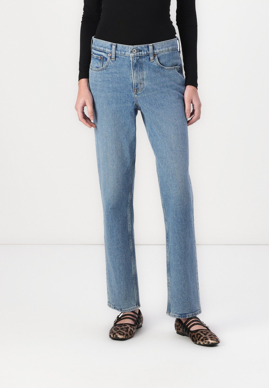 Джинсы прямого покроя Abercrombie & Fitch, деним
Джинсы прямого покроя Abercrombie & Fitch, деним