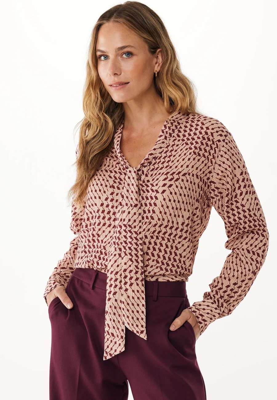 Блуза Mexx Button-down blouse, Dark Red
Блуза Mexx Button-down blouse, Dark Red