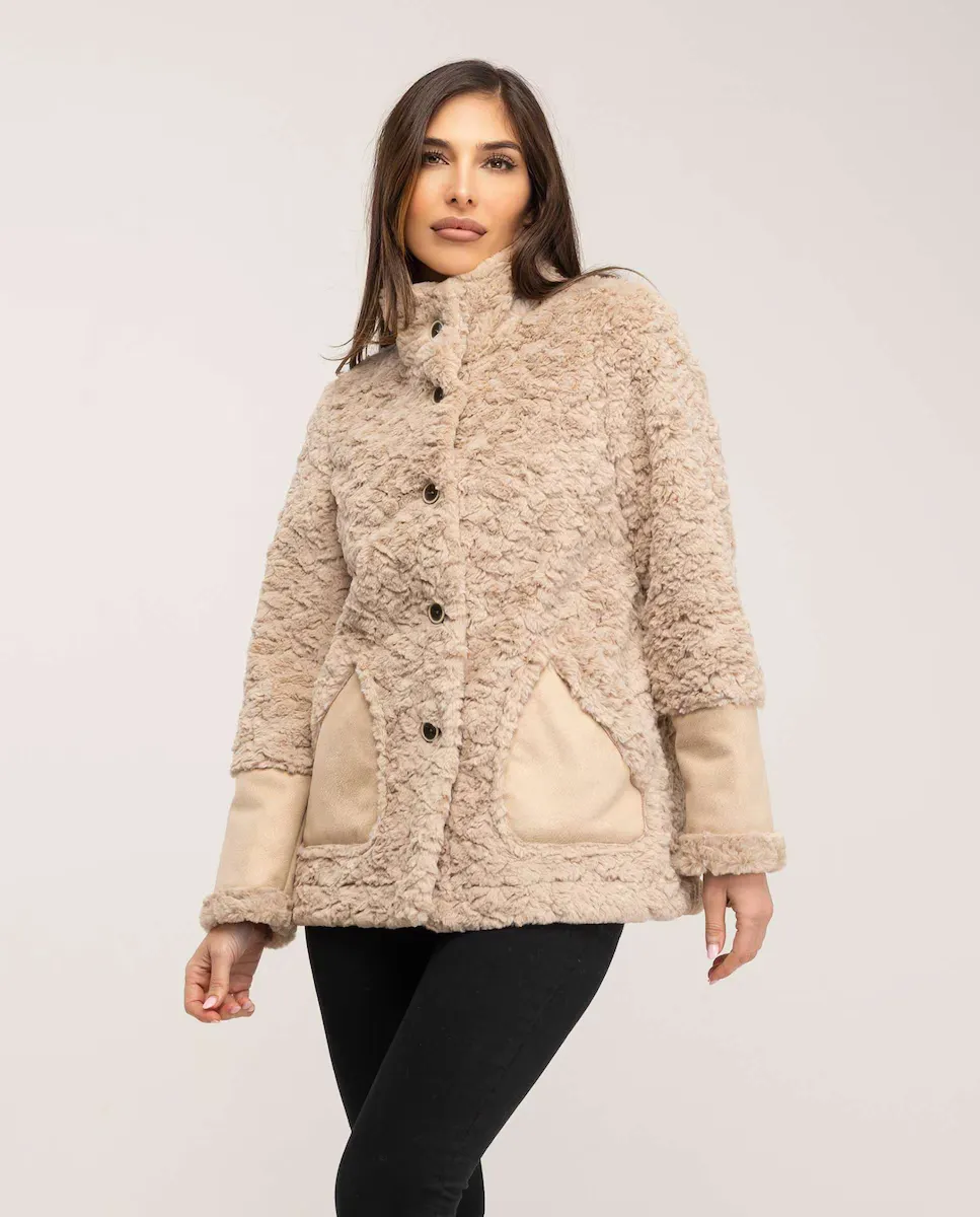 Двусторонняя женская шуба на пуговицах Fsh, бежевый 
Двусторонняя женская шуба на пуговицах Fsh, бежевый