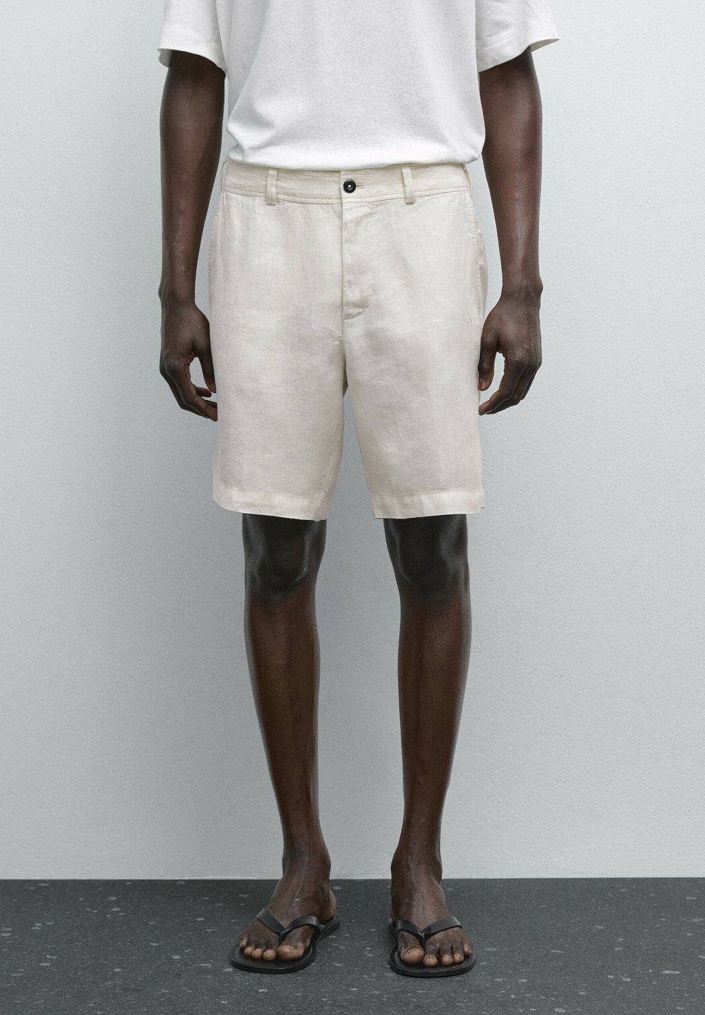 Шорты BERMUDA Massimo Dutti, бежевый
Шорты BERMUDA Massimo Dutti, бежевый