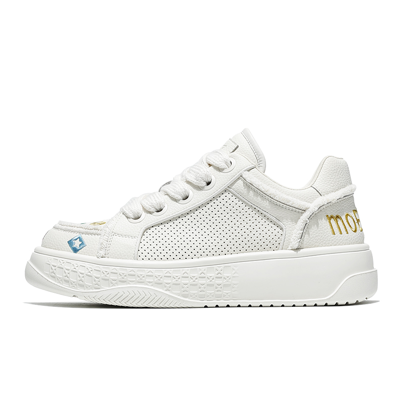 MOERBAI Зефирные устойчивые к истиранию легкие низкие кеды на платформе для мужчин белые перфорированные, цвет White Perforated 
MOERBAI Зефирные устойчивые к истиранию легкие низкие кеды на платформе для мужчин белые перфорированные, цвет White Perforated