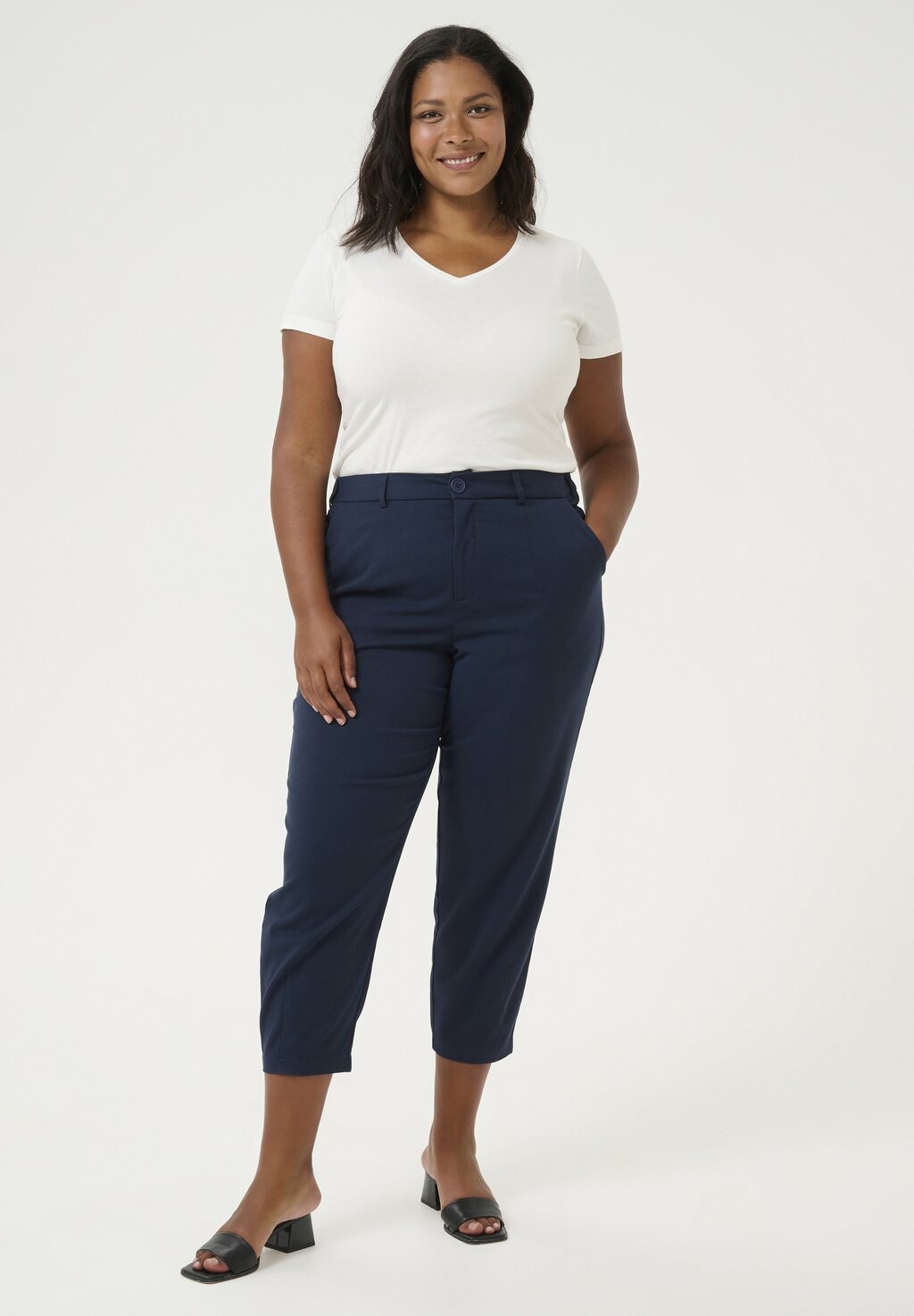 Брюки Kaffe Curve, темно-синий
Брюки Kaffe Curve, темно-синий