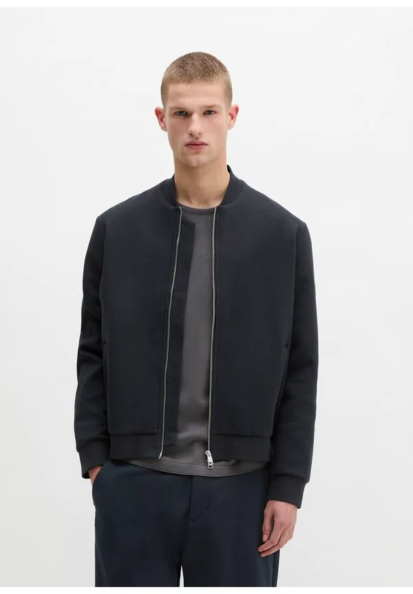 Толстовка на молнии из трикотажа Marc O'Polo, Dark Navy, Синий, Толстовка на молнии из трикотажа Marc O'Polo, Dark Navy
Толстовка на молнии из трикотажа Marc O'Polo, Dark Navy, Синий, Толстовка на молнии из трикотажа Marc O'Polo, Dark Navy