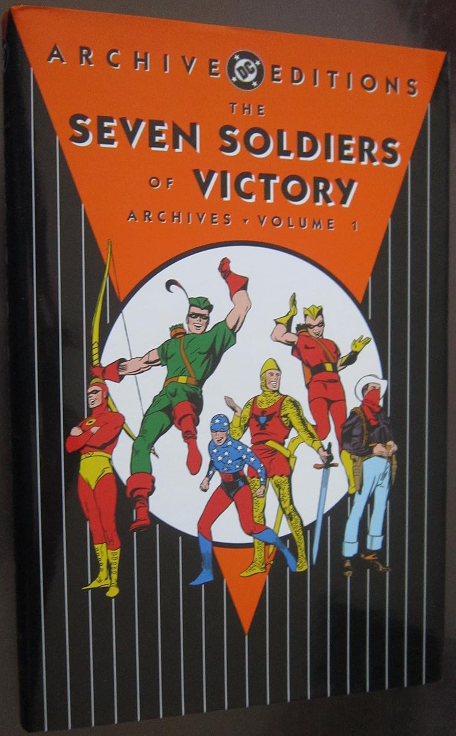 Seven Soldiers of Victory, The - Archives, Volume 1 (Archive Editions) (DC Comics)
Seven Soldiers of Victory, The - Archives, Volume 1 (Archive Editions) (DC Comics)