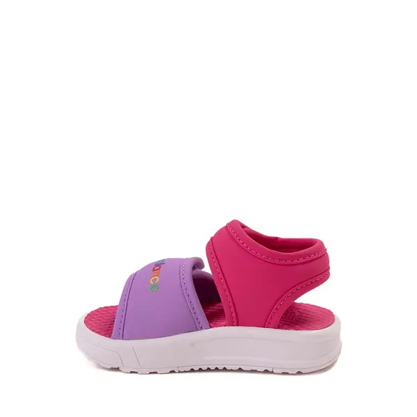 Сандалии New Balance 750 V2 Sandal, фиолетовый 
Сандалии New Balance 750 V2 Sandal, фиолетовый