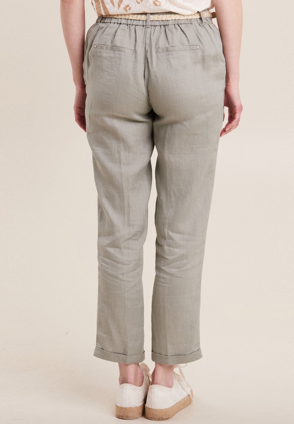 Тканевые брюки FLOU MIT GÜRTEL Breal, светло-серый
Тканевые брюки FLOU MIT GÜRTEL Breal, светло-серый