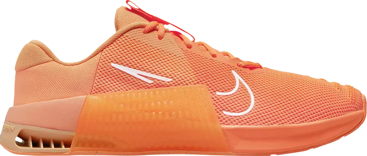 Кроссовки Metcon 9 AMP 'Atomic Orange', оранжевый
Кроссовки Metcon 9 AMP 'Atomic Orange', оранжевый