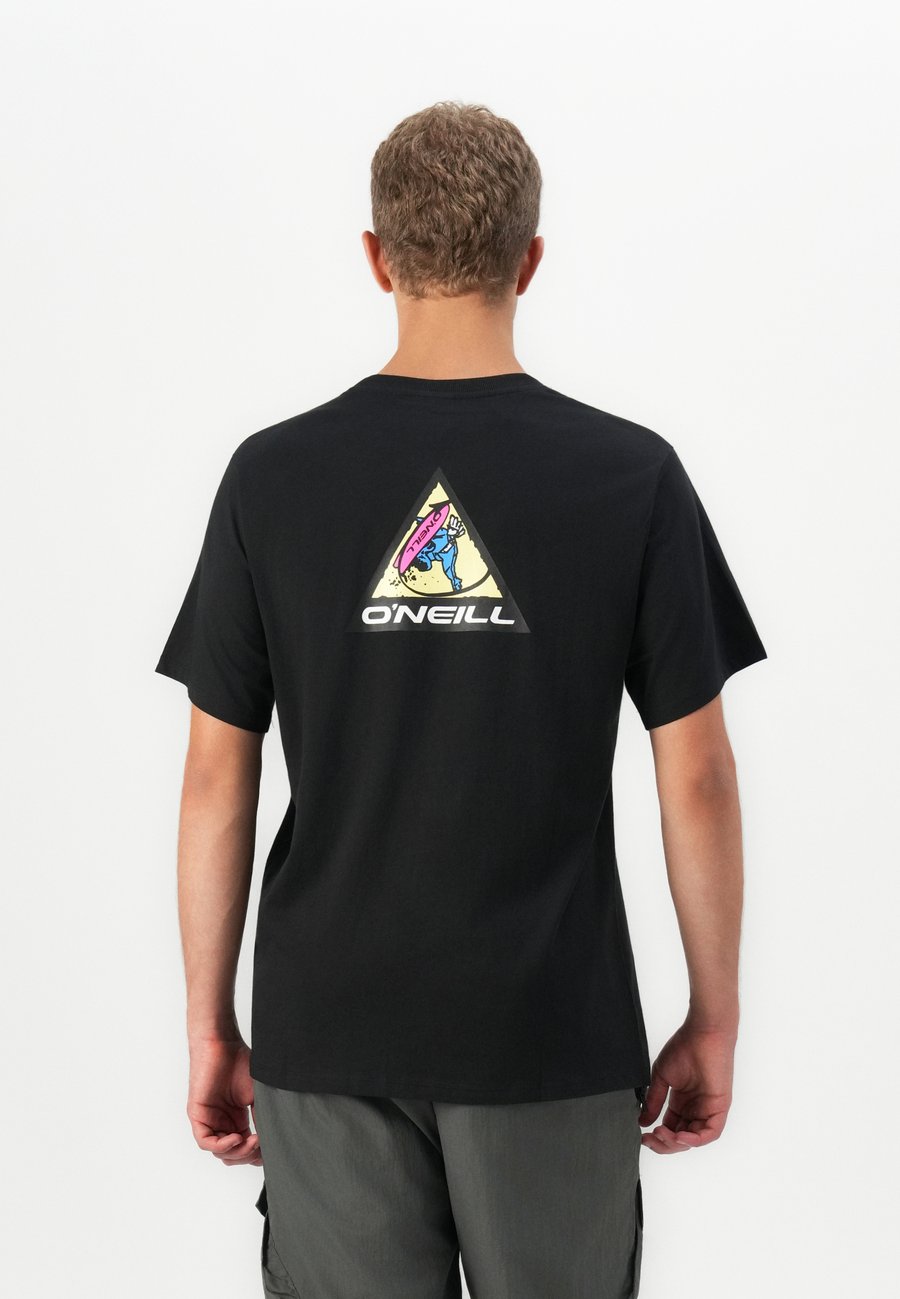 Футболка O'Neill PLAY GRAPHIC UNISEX, Schwarz/Black, Черный, Футболка O'Neill PLAY GRAPHIC UNISEX, Schwarz/Black
Футболка O'Neill PLAY GRAPHIC UNISEX, Schwarz/Black, Черный, Футболка O'Neill PLAY GRAPHIC UNISEX, Schwarz/Black