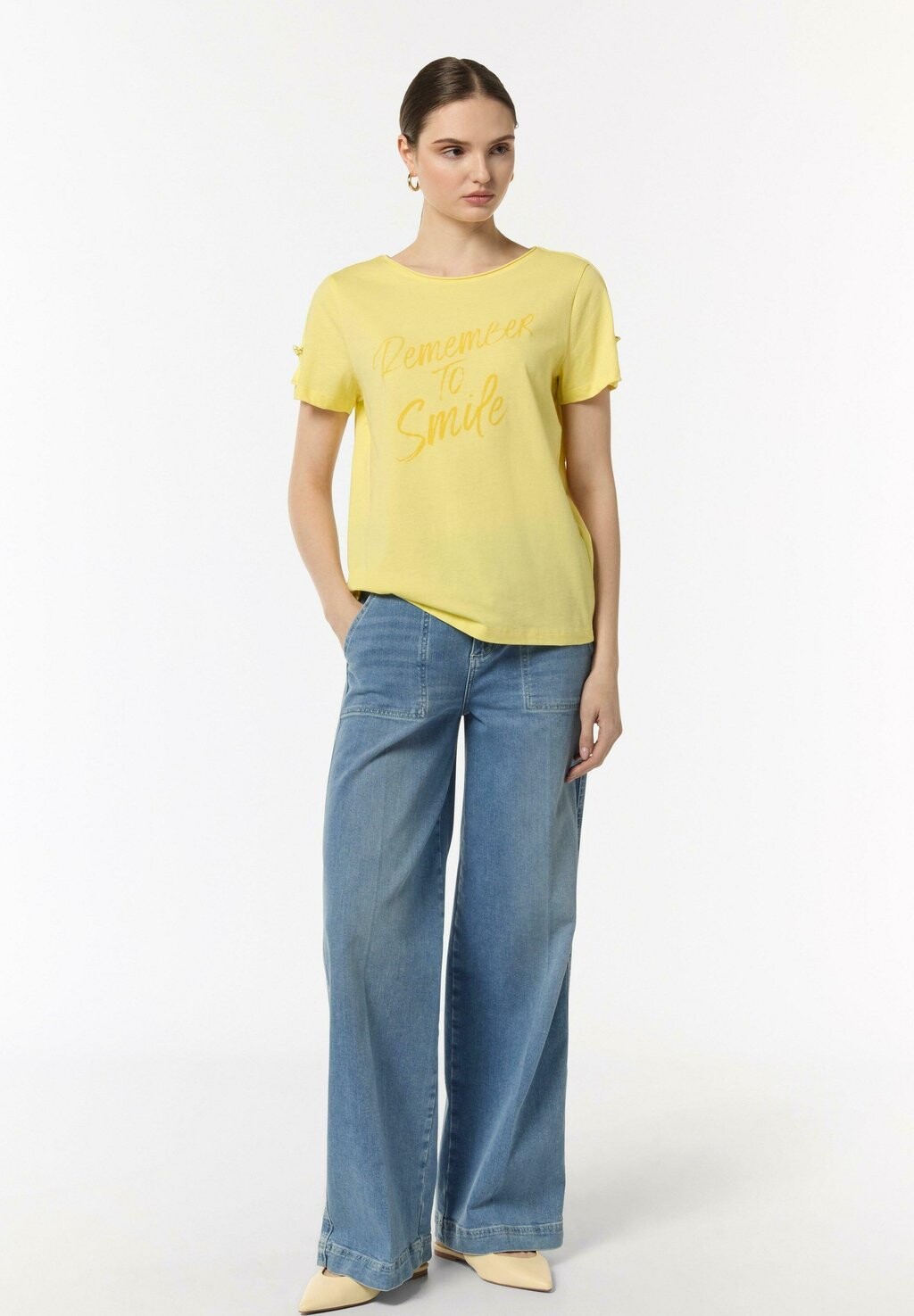 Футболка с принтом MIT LOGO-TAPE AUF DEN SCHULTERN comma casual identity, светло-желтый 
Футболка с принтом MIT LOGO-TAPE AUF DEN SCHULTERN comma casual identity, светло-желтый