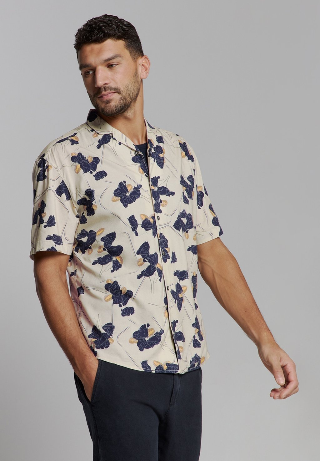 Рубашка PRINTED NO EXCESS, бежевый
Рубашка PRINTED NO EXCESS, бежевый