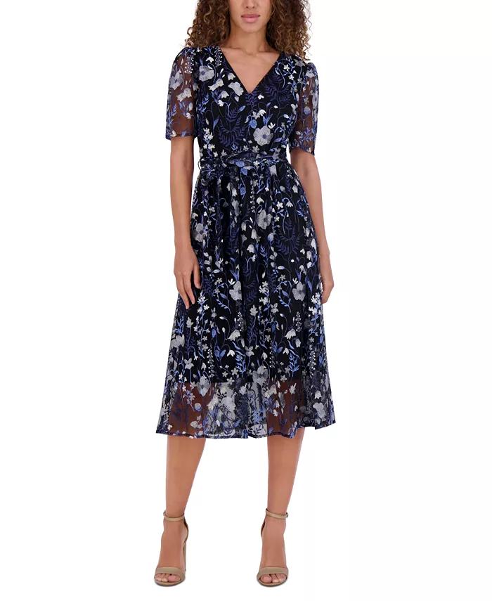 Женское платье миди с вышитой сеткой и завязкой на талии kensie, синий
Женское платье миди с вышитой сеткой и завязкой на талии kensie, синий