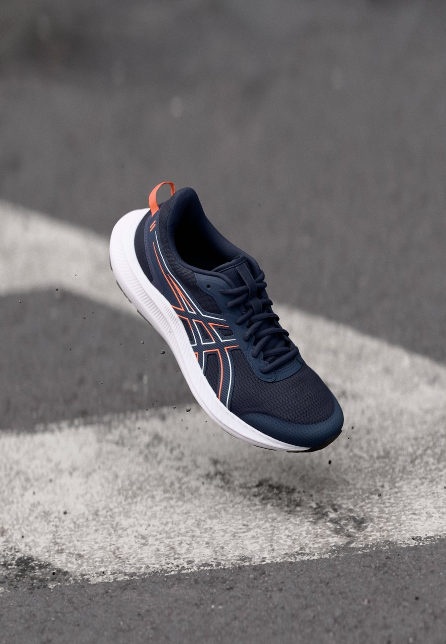 Кроссовки ASICS JOLT 5, Midnight/Vivid Coral/Dark Blue
Кроссовки ASICS JOLT 5, Midnight/Vivid Coral/Dark Blue