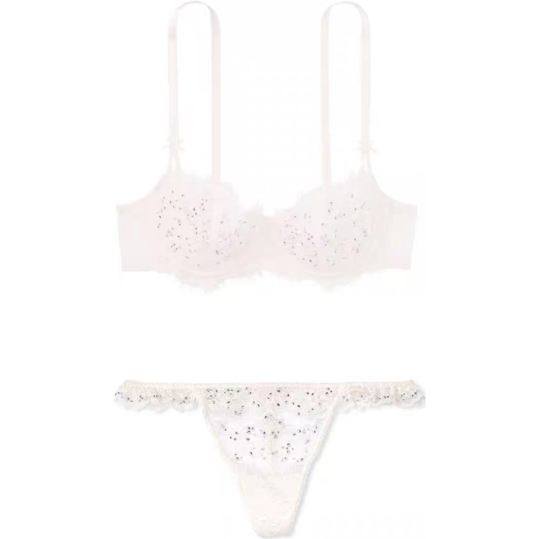 Комплект нижнего белья Victoria's Secret женский белый
Комплект нижнего белья Victoria's Secret женский белый