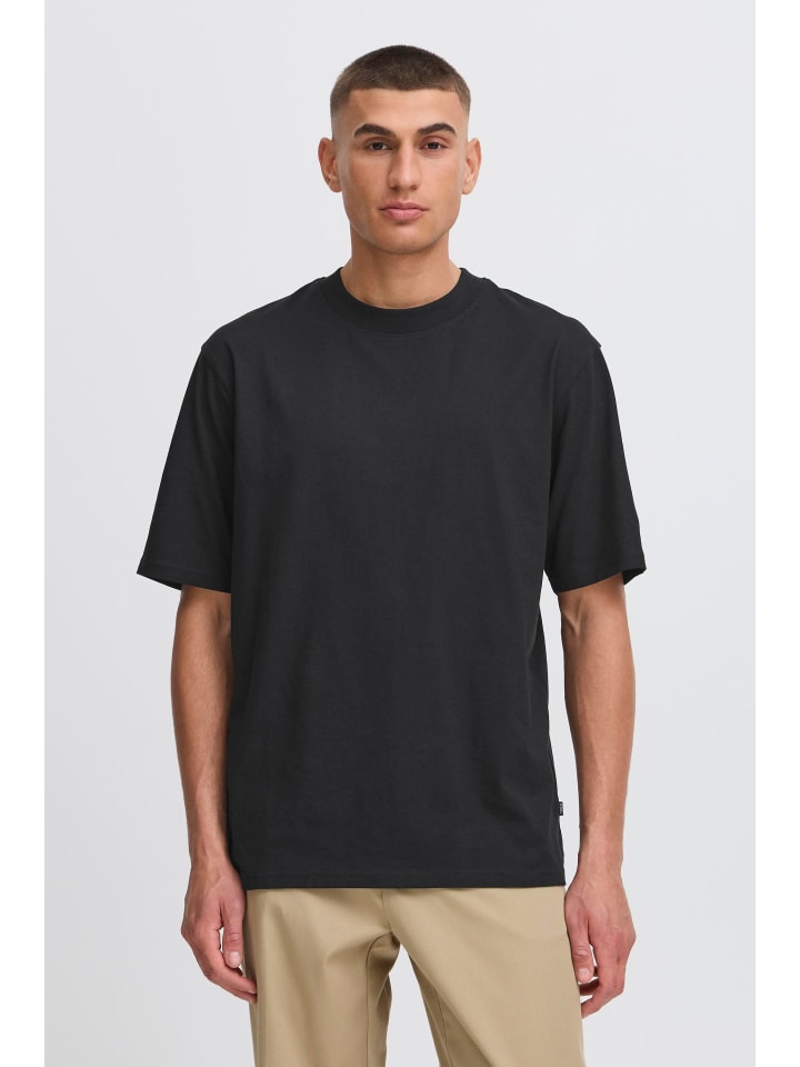 Футболка !SOLID, черный
Футболка !SOLID, черный